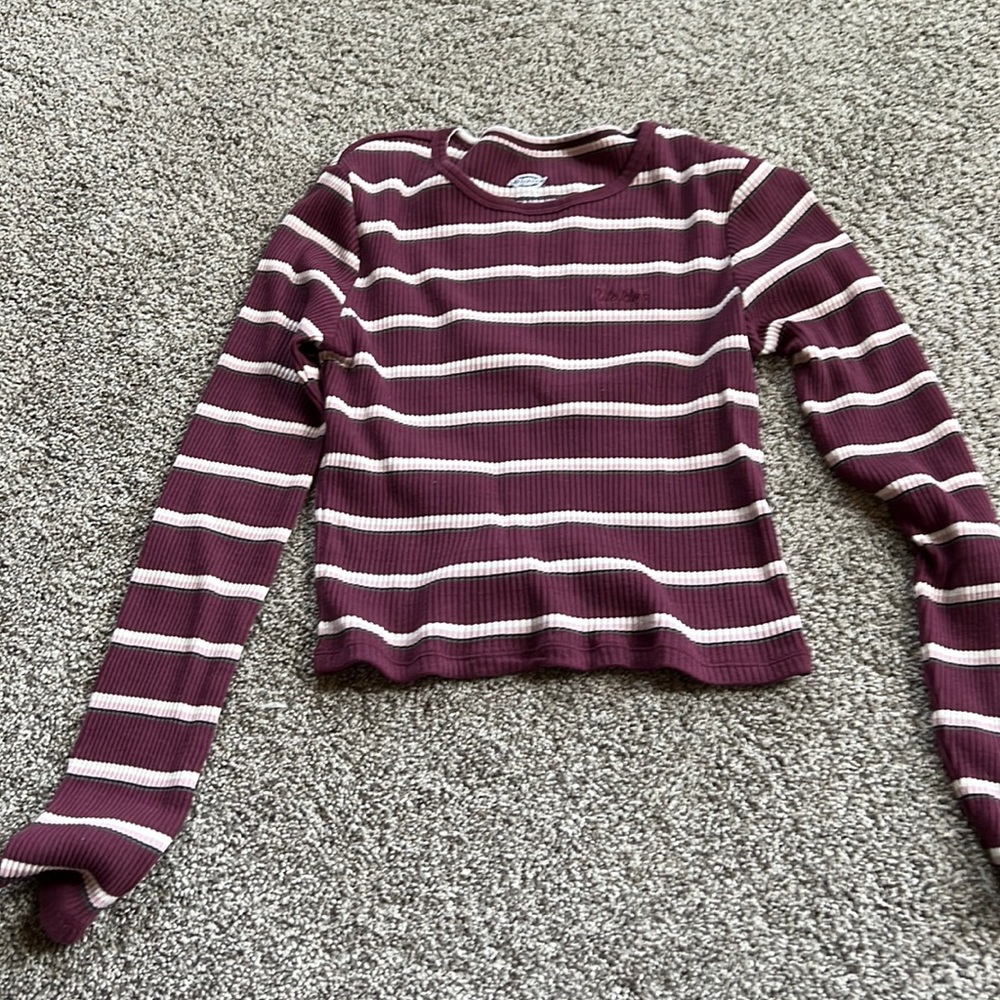 Size M striped shirt